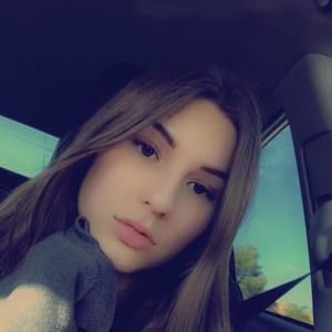 Meet your Posher, Hayley